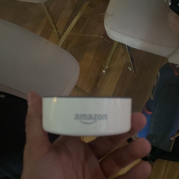 White amazon alexa - Picture 4 of 4